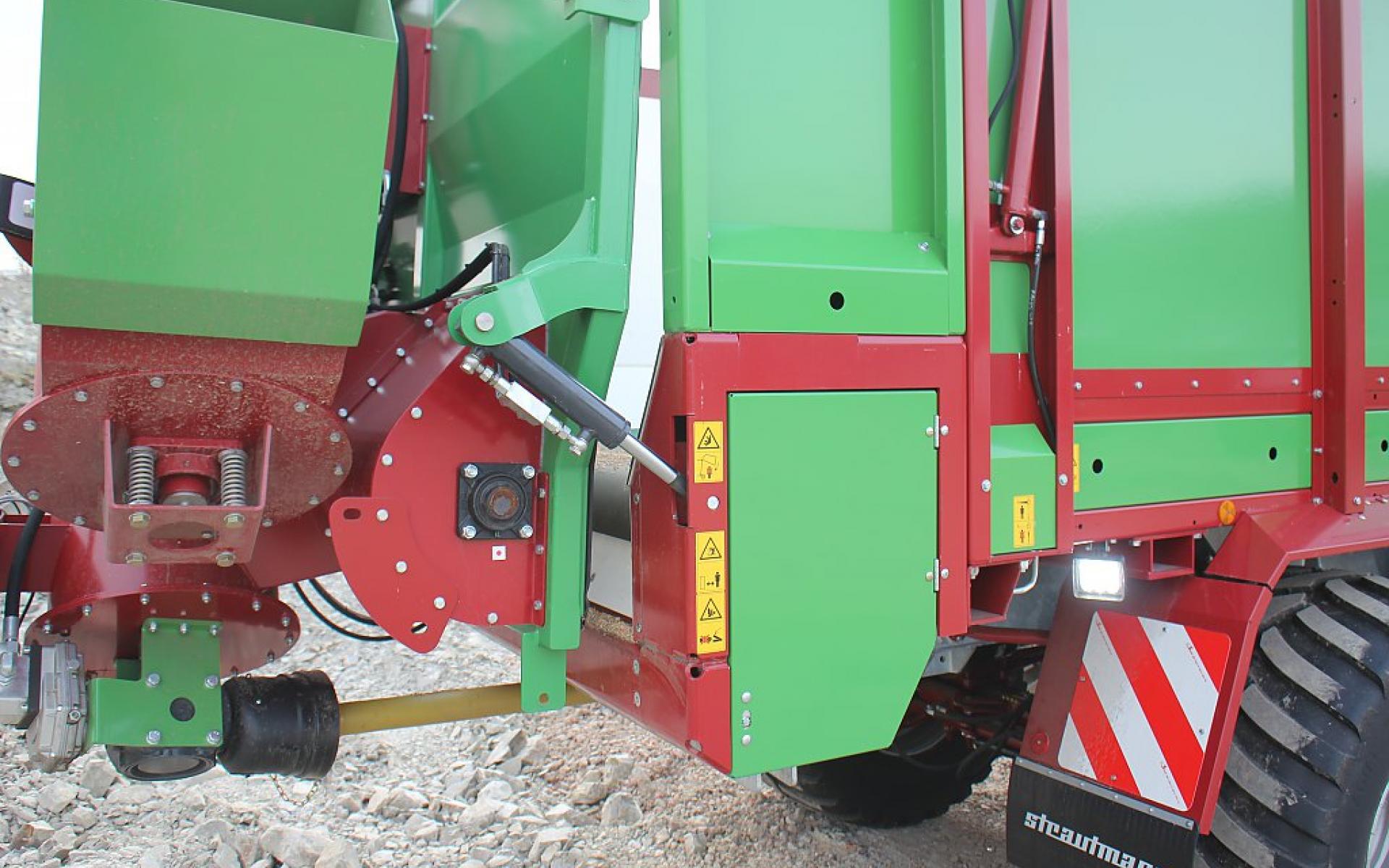 Aperion, Heckteil hydraulisch